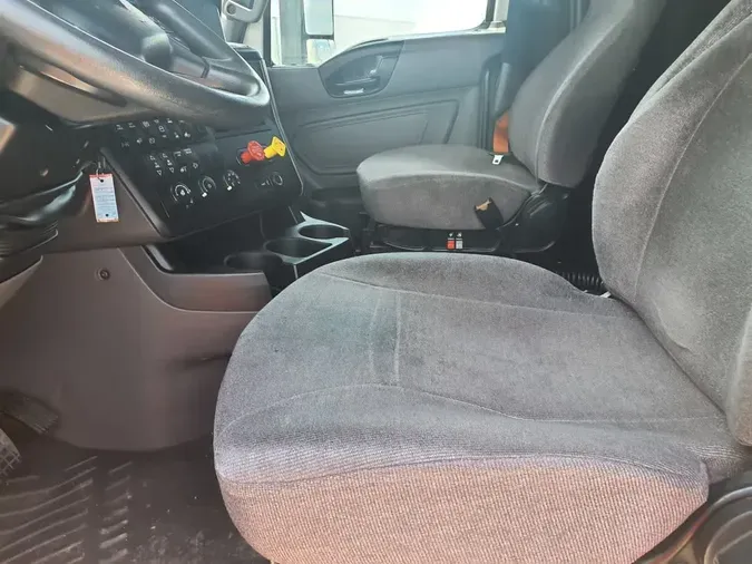 2020 NAVISTAR INTERNATIONAL LT625 SLPR CAB