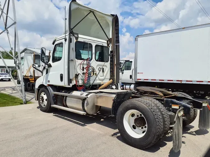 2019 FREIGHTLINER NEW CASCADIA 116