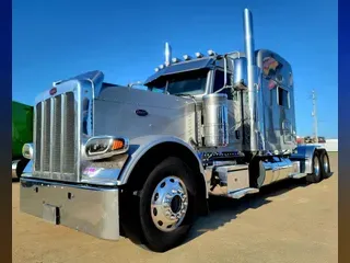 2023 Peterbilt 389