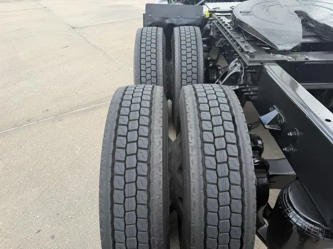 2021 Kenworth T68061310bef695423b58dd924e386080b28