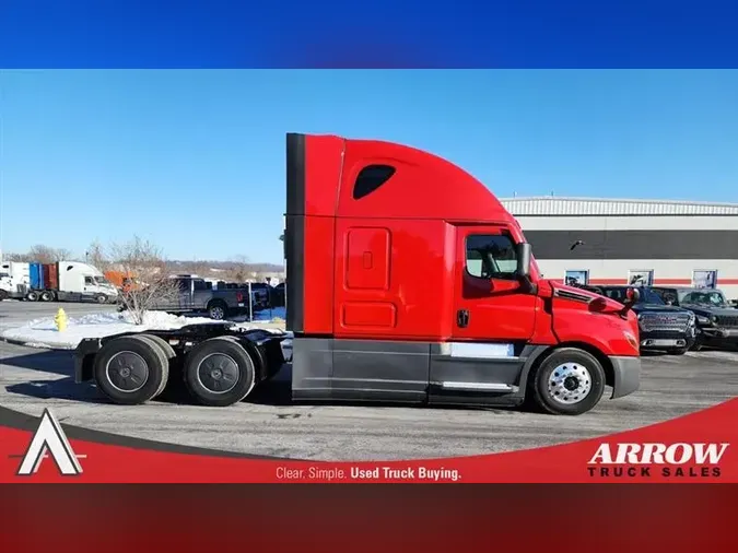 2021 FREIGHTLINER CA126