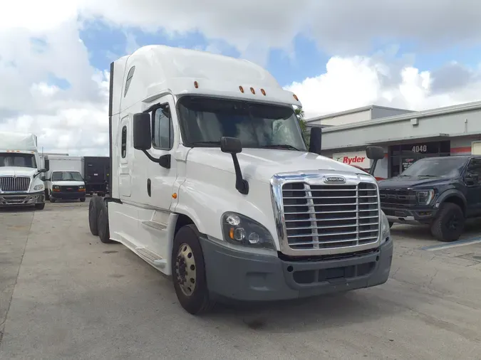 2019 FREIGHTLINER/MERCEDES CASCADIA 125