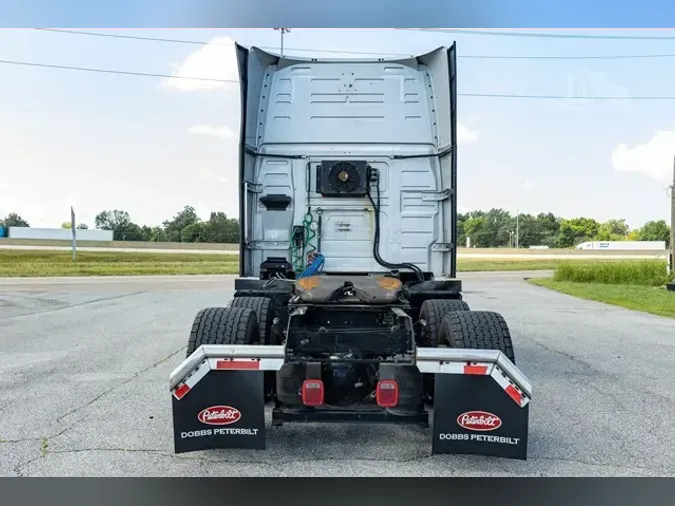 2022 VOLVO VNL64T860