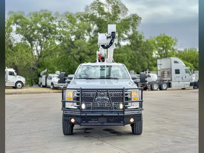 2023 FORD F600 XL