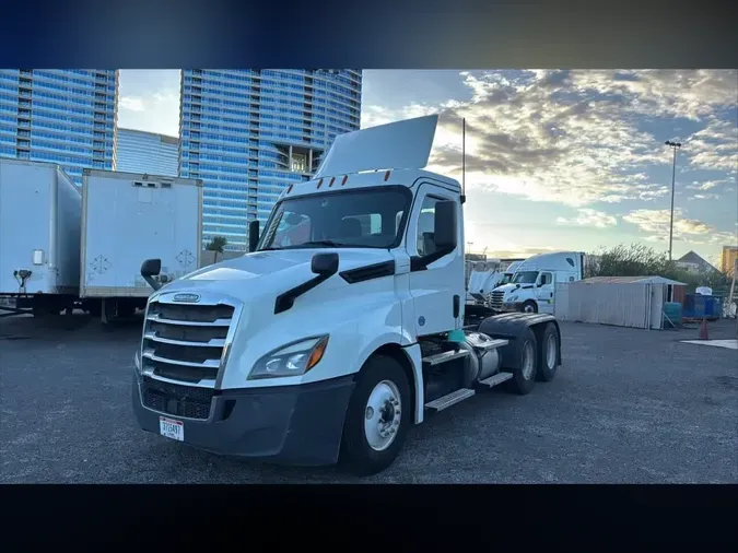 2020 FREIGHTLINER/MERCEDES NEW CASCADIA PX12664