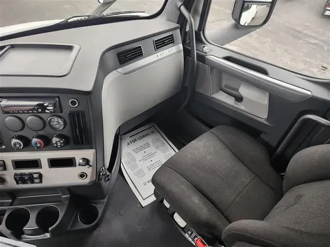 2020 FREIGHTLINER CA116613a6984574f8725f091856c34796765