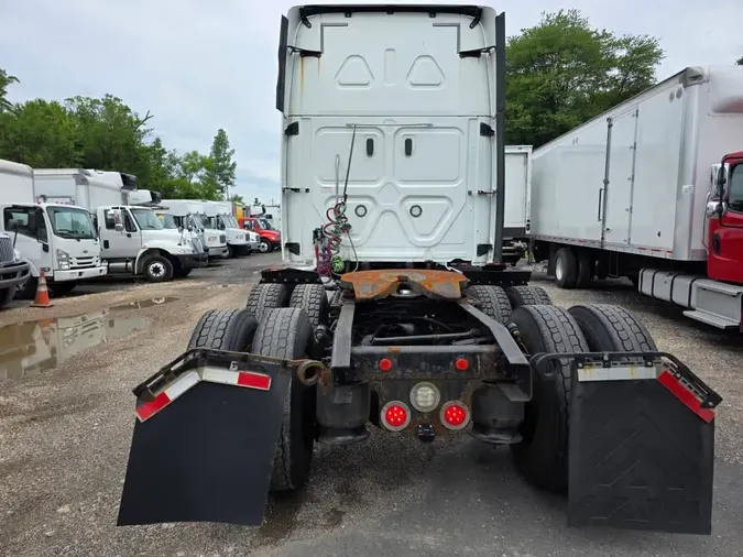 2018 FREIGHTLINER CASCADIA 125