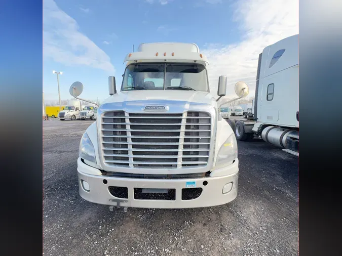 2018 FREIGHTLINER/MERCEDES CASCADIA 125