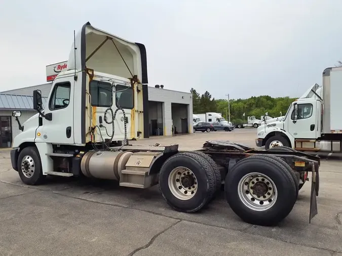2018 FREIGHTLINER CASCADIA 125