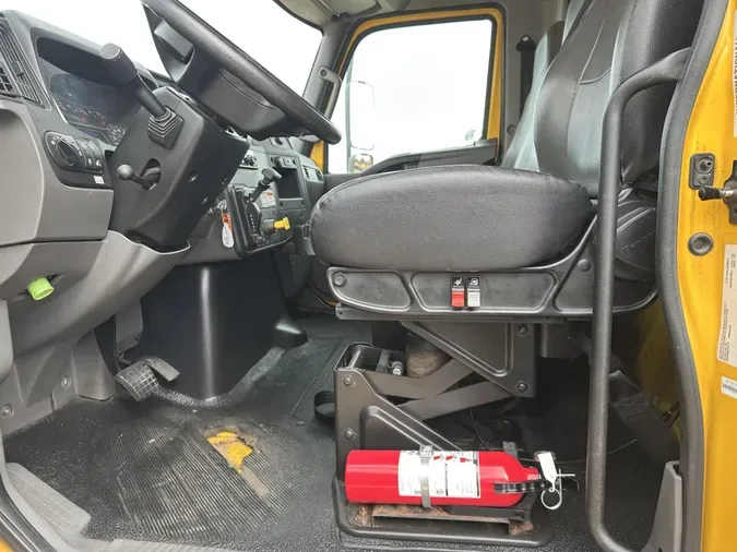 2020 International MV6076143feb914521d621062ad2f783f3a95