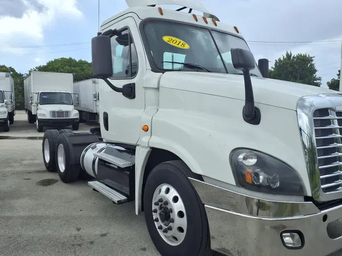 2018 FREIGHTLINER/MERCEDES CASCADIA 125