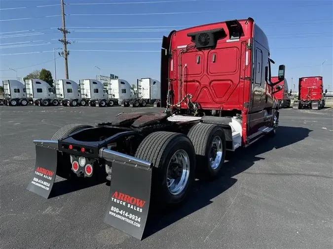 2019 FREIGHTLINER CA126