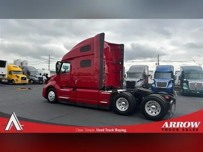 2021 VOLVO VNL760