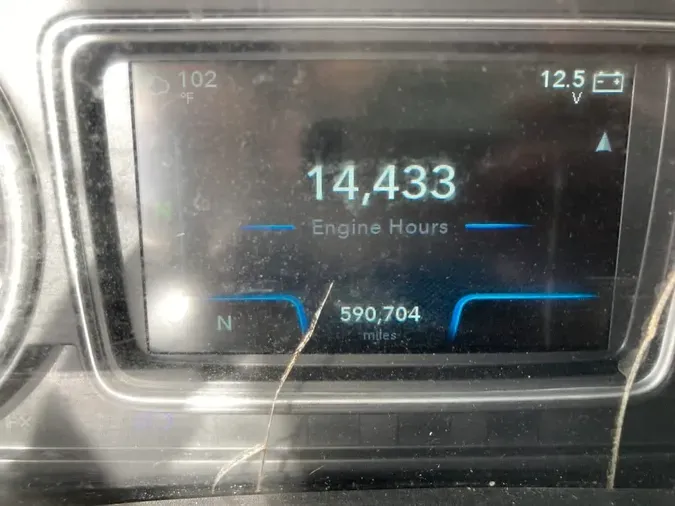 2019 NAVISTAR INTERNATIONAL LT625 DAYCAB T/A