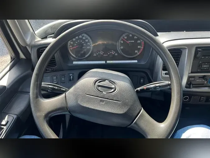 2018 HINO 268