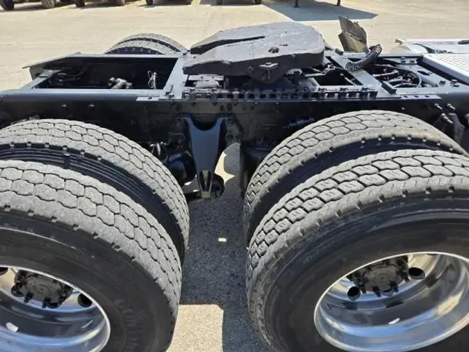 2019 International LT625