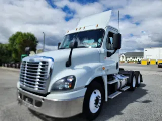 2019 FREIGHTLINER/MERCEDES CASCADIA 125