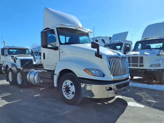 2019 NAVISTAR INTERNATIONAL LT625 DAYCAB T/A