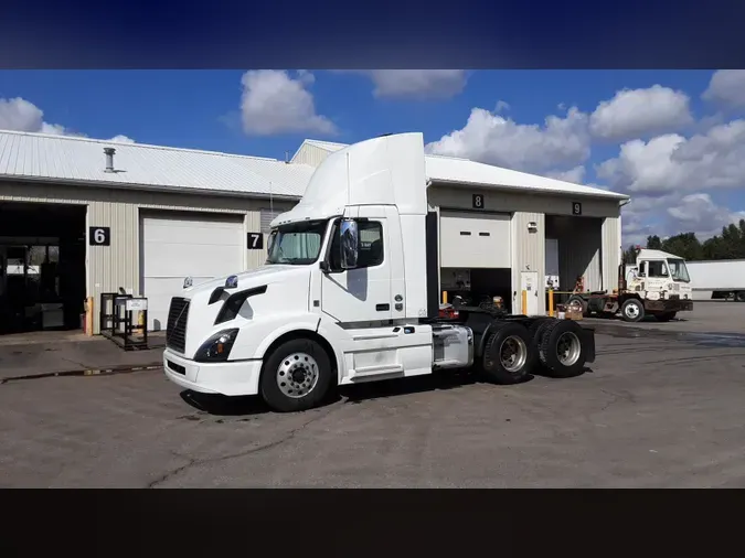 2018 Volvo VNL300