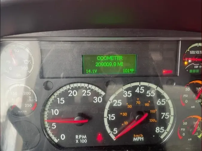 2020 FREIGHTLINER/MERCEDES M2 106