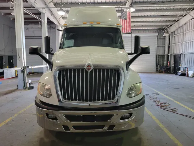 2018 NAVISTAR INTERNATIONAL LT625 SLPR CAB