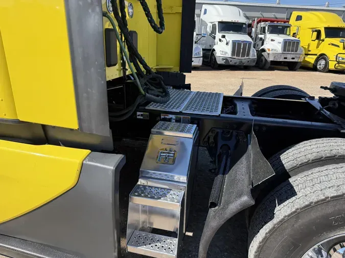 2024 Kenworth T680615dd4f02f6cbe089bd6d63c7ab54dc6