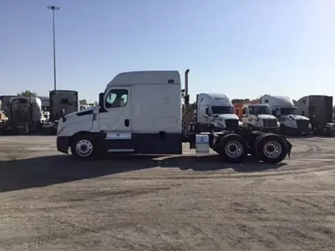 2020 Freightliner Cascadia