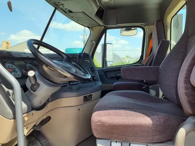 2018 FREIGHTLINER CASCADIA 125
