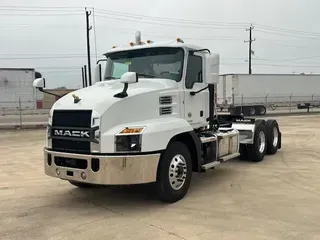 2025 MACK AN64T