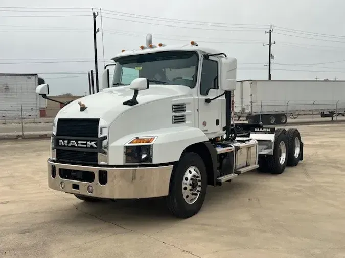 2025 MACK AN64T61684edf32a674ef6eddf72014b1a203