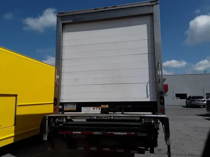 2018 FREIGHTLINER M2 106