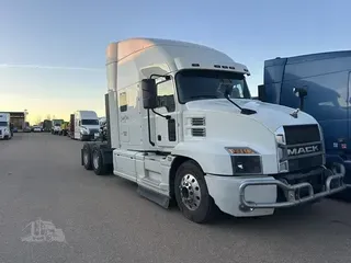 2020 MACK ANTHEM 64T