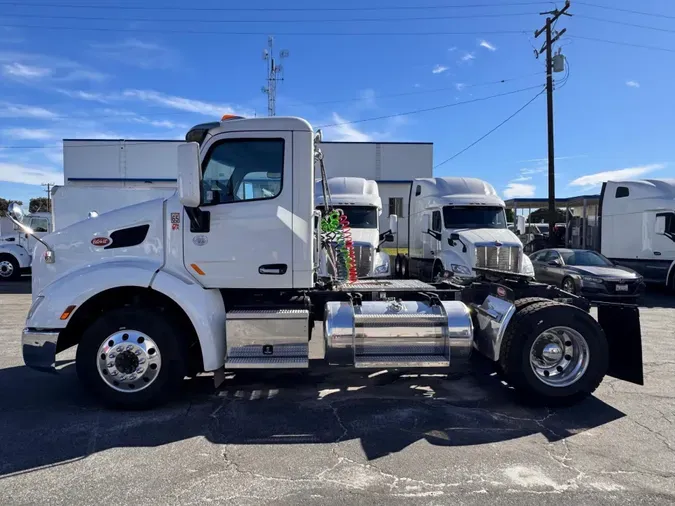 2018 Peterbilt 57961711585aa4cf7b223884e71babf3066