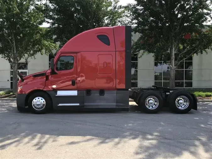 2020 FREIGHTLINER CASCADIA