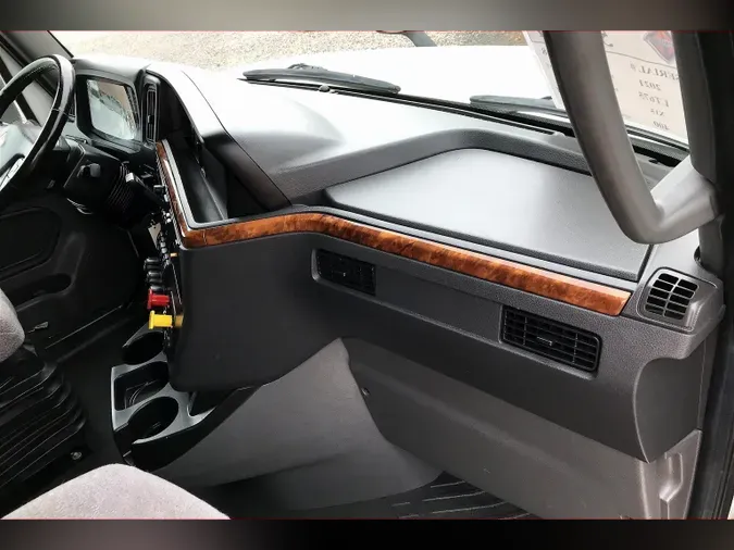 2021 INT LT625 6x461761242e75bc9bcd7281385d8186c07