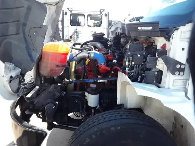 2020 NAVISTAR INTERNATIONAL MV607 (4X2)