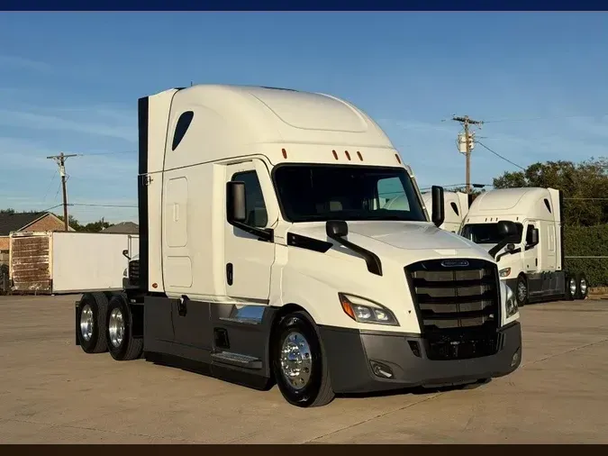 2023 Freightliner Cascadia