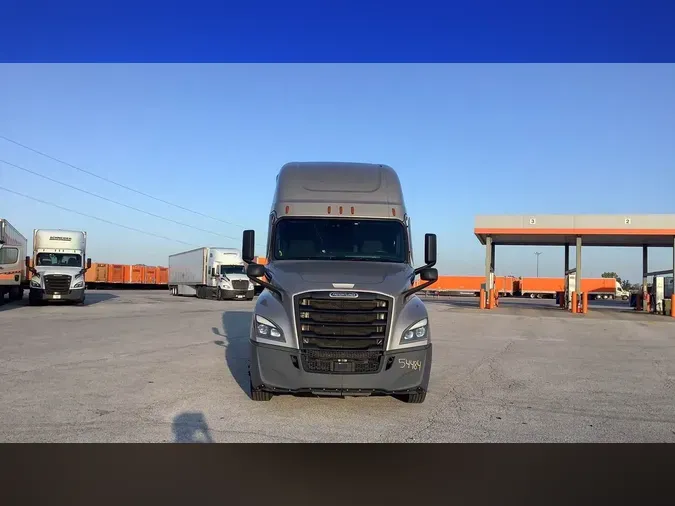 2023 Freightliner Cascadia 126