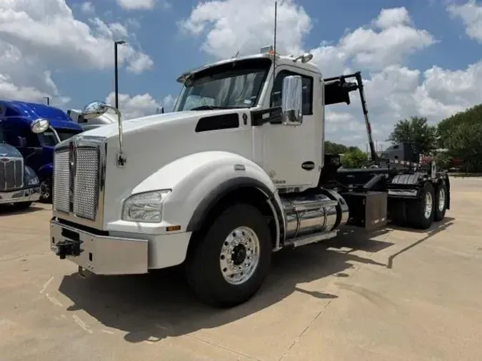 2020 Kenworth T880