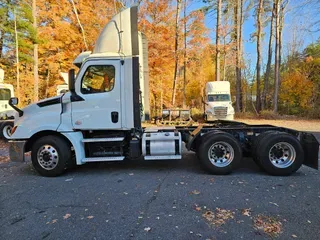 2019 FREIGHTLINER/MERCEDES NEW CASCADIA PX12664