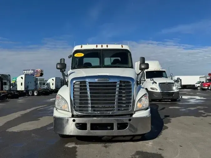 2016 FREIGHTLINER/MERCEDES CASCADIA PX125084ST