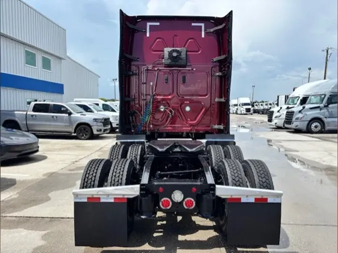 2021 Freightliner PT126SLP