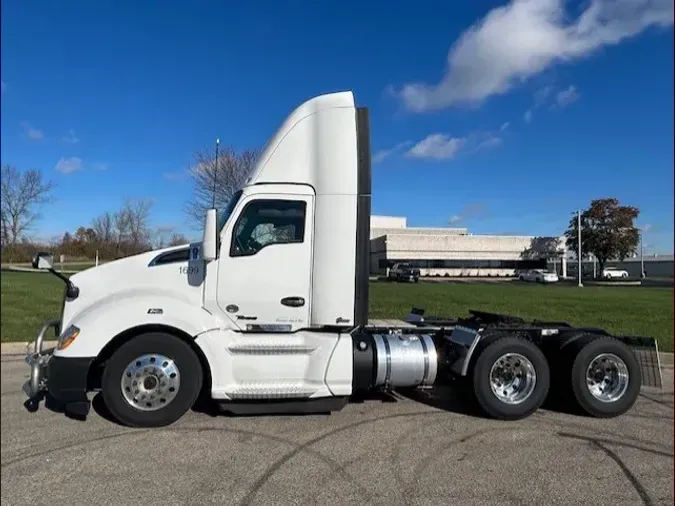 2022 Kenworth T680