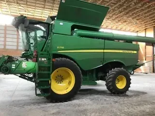 2018 John Deere S770