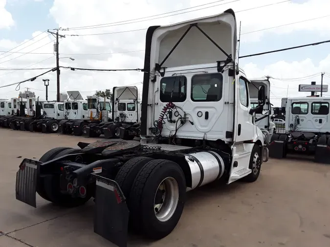 2020 FREIGHTLINER/MERCEDES NEW CASCADIA 116