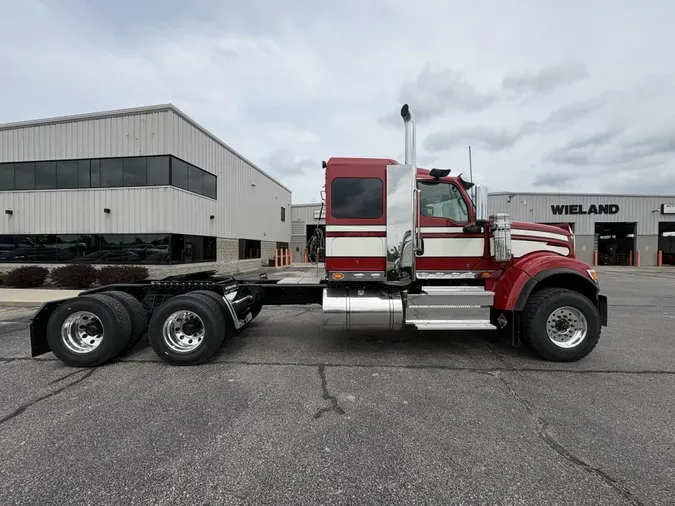 2027 International HX520 SLEEPER6183d4258e5fa5a37967d733f581f02d