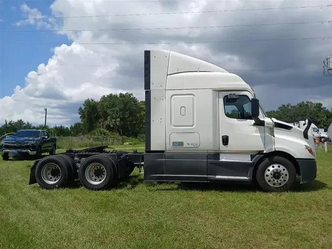 2019 FREIGHTLINER CA116