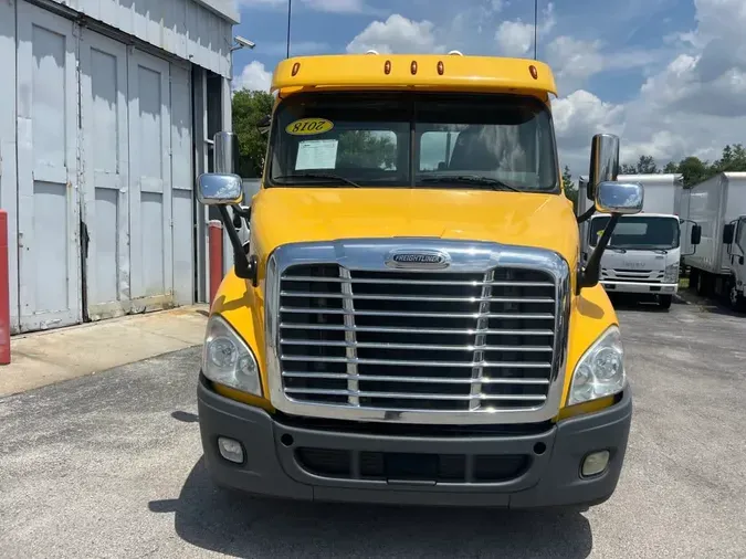 2018 FREIGHTLINER CASCADIA 113