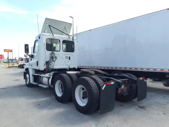 2019 FREIGHTLINER CASCADIA 125
