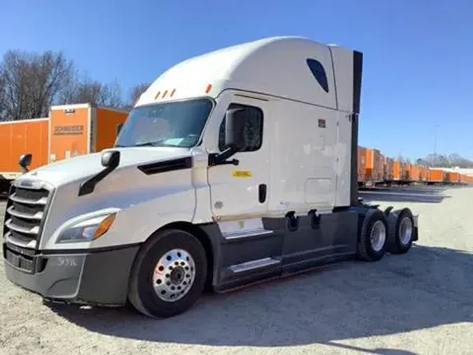 2021 Freightliner Cascadia